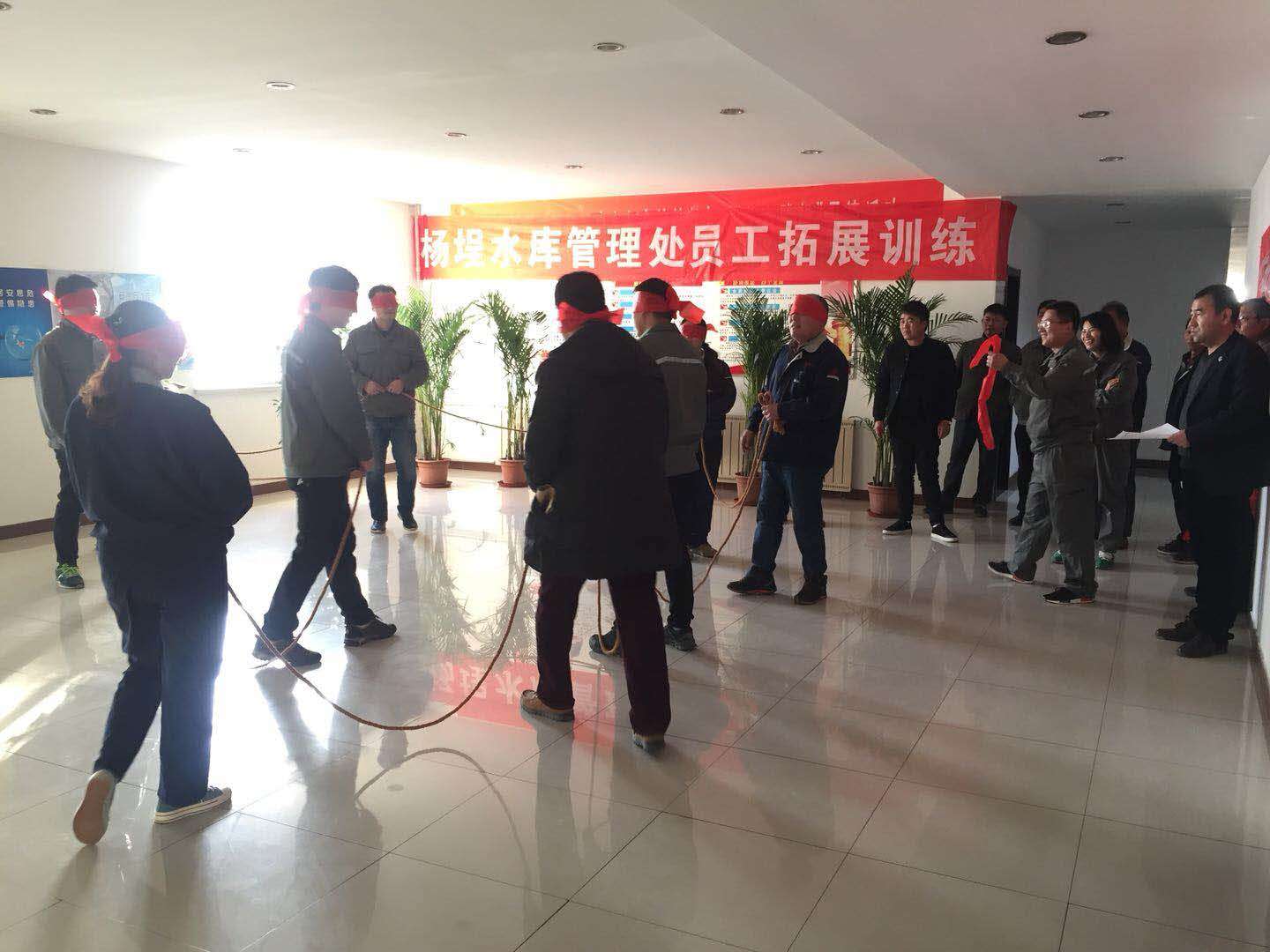 熔煉團(tuán)隊 團(tuán)結(jié)拼搏 共創(chuàng)卓越